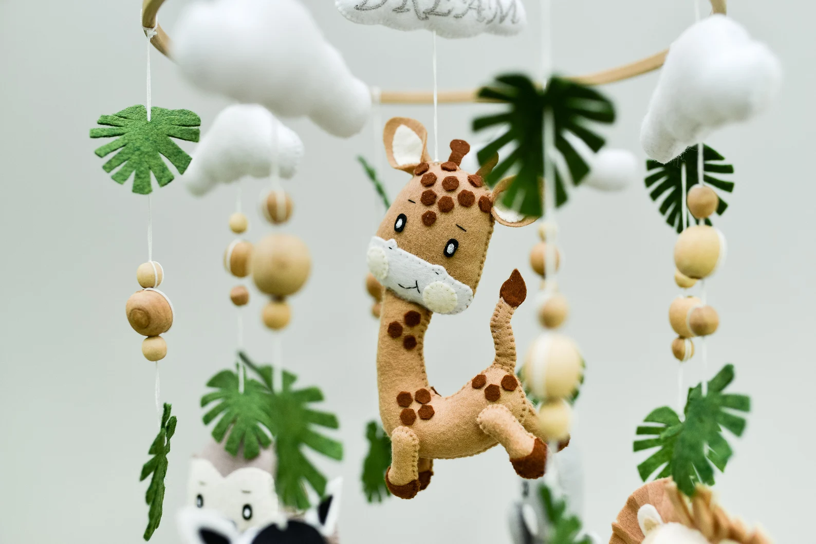 Giraffe, Zebra, Elephant & Nature Accents - Baby Mobile Safari - Rolirka
